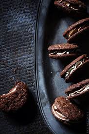 Black And White Vanilla Sandwich Cookies Black And White Brownie Sandwich Cookies Sandwich Cookies Yummy Cookies Cookie Sandwich Recipes