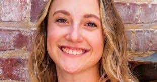 Lenore Mercer's Instagram, Twitter & Facebook