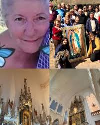 Graciela, “la Gracielita” hoy esta preparando las flores de la Virgen en su  casa! Se nos fue…. Ya dejo el altar que tan bien hacia lucir, para estar  junto a Jesús y