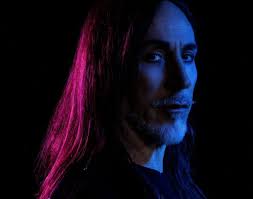 Manuel Agnelli, leader degli Afterhours, in scena al Teatro di Verdura con  l'Orchestra Jazz Siciliana