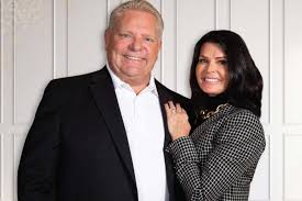 Ontdek nieuws geweldige afbeeldingen en foto's van topfotografen van over de hele wereld. Toronto Star On Twitter First Up Ontario Premier Doug Ford There Is An Image Of Him With His Wife Karla And Others Of Their Daughters Kayla Kara Kyla And Krista As Well