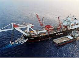 Gegner und befürworter unternehmen einen letzten anlauf, um ihre interessen durchzusetzen. Ostseepipeline Zweites Verlegeschiff Fur Nord Stream 2 Im Einsatz