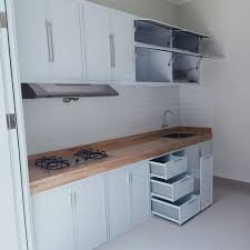 Kitchen set aluminium minimalis adalah solusi yang tepat bagi anda yang menginginkan tampilan dapur yang mewah dan modern. Beli Promo Kitchen Set Murah Aluminium Kitchen Set Aluminium Minimalis Modern Costum Seetracker Indonesia