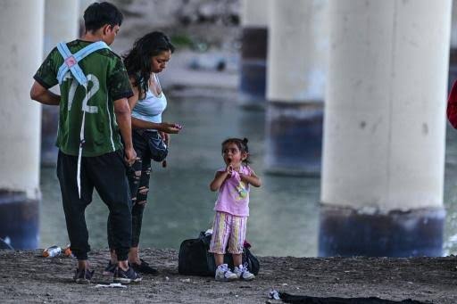 La desesperación de los migrantes supera el miedo en la frontera sur de EEUU - SWI swissinfo.ch