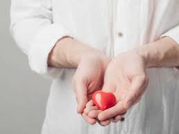 Ada sebuah pepatah mengatakan tangan diatas lebih baik daripada tangan dibawah nah, ini mengandung makna bahwa, dengan memberi kita bisa membuat orang yang diberi tersenyum dan merasa senang. Sains Membuktikan Lebih Baik Memberi Daripada Menerima Discover