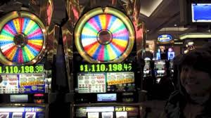 5 Wheel Of Fortune Slot Machine Big Win At End 7 Bonuses