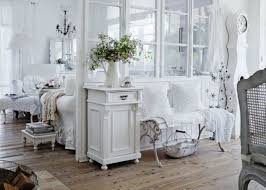 Kommode Shabby Wohnung In Weiss Einrichten Weisse Schranke Shabby Chic Wohnzimmer Chic Wohnzimmer Wohnung Chic
