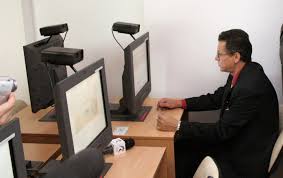Ea poate fi dobandita la varsta de 16 ani. Cum Trebuie SÄ InveÈi Ca SÄ Iei Sala Din Prima Permis De Conducere Categoria B Cricul Ro