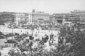 1937 Esplanade Resultant De La Destriction Du Quartier De La Blanquerie Actuel Jardin Des Vestiges En 2020 Quartier Jardins
