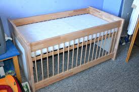 Babybett Kinderbett Bauanleitung Zum Selberbauen 1 2 Do Com Deine Heimwerker Community Kinder Bett Kinderbett Babybett Selber Bauen