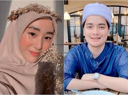 Larissa chou akhirnya resmi bercerai setelah majelis hakim pengadilan agama cibinong kesimpulan dari majelis hakim bahwa gugatan cerai dari klien kami, larissa chou dikabulkan. Aib Rumah Tangga Dibongkar Larissa Chou Alvin Faiz Seandainya Orang Tau Yang Sebenarnya Indozone Id