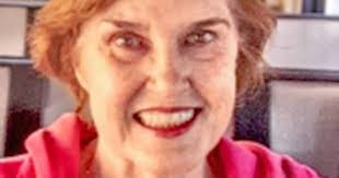 Karen Mayse's Instagram, Twitter & Facebook