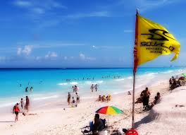 Cancún es cálido todo el año, e incluso en invierno es posible aprovechar bastante las playas. Clima De Cancun En Abril Tiempo Y Tablas Climaticas