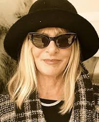 Out of the Box: The Highs and Lows of a Champion Smuggler: McSorley, Julie,  McSorley, Marcus: 9781938901324: Amazon.com: Books