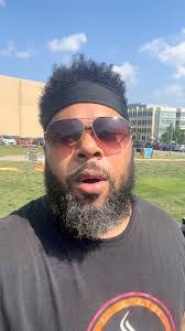 David Munford's Instagram, Twitter & Facebook