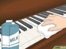 Easy Ways To Clean Yellow Piano Keys (With Pictures)