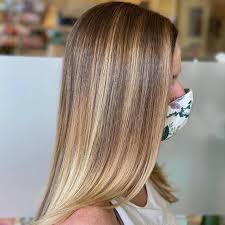 Consequently, hair on the back of the head should be combed straight. 15 Balayage Hairstyle Ideas Wella Professionals