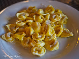 Het restaurant ligt in het hart van het platteland van modena en serveert traditionele emiliaanse gerechten. Modena Italy Food Not Quite Nigella