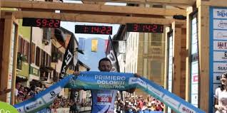 Thomas Capponi si impone alla Primiero Dolomiti Marathon