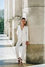 Veste blazer blanc et pantalon de smoking pour un mariage. Smoking Pour Mariee 10 Costumes Blancs A Porter