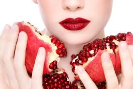 طريقة استخدام قشر الرمان للشعر موسوعة Pomegranate For Skin Anti Aging Secrets Skin Benefits