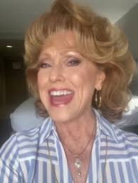 Susan Mciver's Instagram, Twitter & Facebook