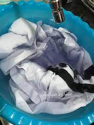 Hilangkan warna merah pad seluar putih. Falsya S Soul Cara Menghilangkan Kesan Turun Warna Pada Baju