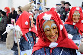 Viele, viele lustige bilder sind bei uns eingetrudelt und die entscheidung zwischen all den schnappschüssen ist uns sehr. Fasching In Germany In 2022 Office Holidays
