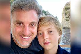 Te amo, beni, escreveu huck no. Filho De Luciano Huck E Angelica Sofre Acidente E E Operado Veja
