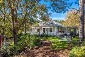 Tourmalet Farm Byron Hinterland Houses For Rent In Pearces Creek Renting A House House House Styles
