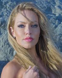 Julia Faye West (Julia Faye West)