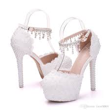 Il tacco, altissimo, supera i 10 cm. Acquista Nuove Scarpe Da Sposa Tacco Alto 14 Cm Belle Con Grandi Tacchi Impermeabili Tacchi Alti Scarpe Da Sposa Bianche A 33 93 Dal Facai8866 It Dhgate Com