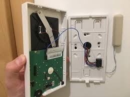 So Machst Du Deine Turklingel Mit Z Wave Smart Smarthome Blog Klingel Turklingeln Elektrisch