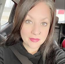 Ashley Hibdon's Instagram, Twitter & Facebook