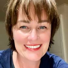 Paula Howard (@helloPaulaH)