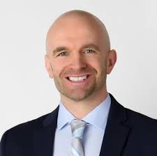 621 Career Leadership With Donna & Isaiah: Breaking Barriers & Embracing  Challenges and Growth