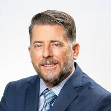 Brian Crouse's Instagram, Twitter & Facebook