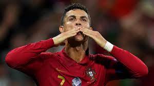 Only iran's ali daei, with 109 goals, has more for his country so ronaldo needs three to match that and four to beat it. 2owf4srnwbxanm