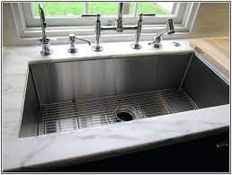 Because the ledge of the sink is attached underneath the counter, it creates. Deep Undermount Kitchen Sinks To Keep Your Kitchen Looking Immacultely Clean Undermount Kitchen Sinks Deep Sink Kitchen Large Kitchen Sinks