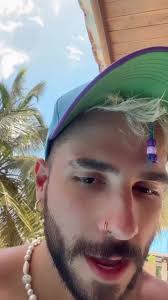 Lo más HP es que no la olvido, así lo dijo el poeta colombiano @Juan Duque  💜 en su lugar feliz con sus amigos, familia y #WawaTeam recargando las  energías para regalarnos una nueva canción. ¡QUÉ ...