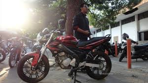 105 modifikasi vixion lama touring modifikasi motor via modifikasivixionbaru.blogspot.com. Modifikasi Vixion Tetap Proporsional Dan Fungsional Kankkunk Blognya Nbsusanto