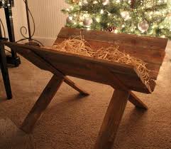 Wood You Like To Craft Wood Manger Crafty Sisters Christmas Manger Church Christmas Decorations Christmas Church
