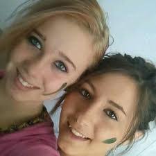 Jennifer Scraper's Instagram, Twitter & Facebook