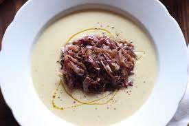 Il radicchio rosso è un perfetto depurativo per il nostro organismo e grazie alle sostanze amarognole che contiene è un ottimo coadiuvante della digestione. Quando Tutto Ebbe Inizio Crema Di Ceci E Radicchio Rosso Soul Of Food