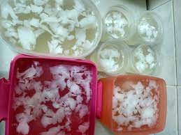 Secara garis besar, ada 3 cara membuat minyak kelapa murni yaitu dengan fermentasi kelapa, merebus kelapa, dan menyaring kelapa. Resepi Jeli Kelapa Paling Menyegarkan Iluminasi
