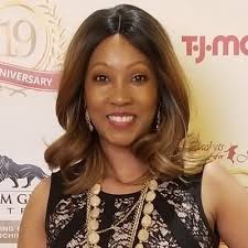 Alison Vaughn (@alisonvaughn)