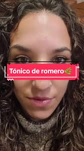 Tónico de romero para un cabello brillante y voluminoso