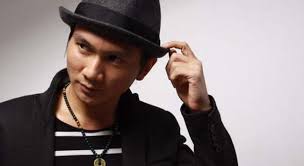 Ternyata aku belum siap aku kehilangan dirimu belum sanggup untuk jauh darimu yang masih slalu ada dalam hatiku… lirik.my.id merupakan website kumpulan lirik lagu baik indonesia maupun mancanegara. Lirik Lagu Karena Aku Dan Dirimu Anji Zonakamu