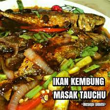 Panaskan minyak secukupnya, tumis bumbu halus hingga harum. Xhcze Dz1vhksm