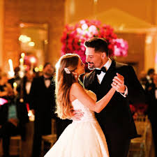 The Best Celebrity First Dance Songs Sofia Vergara Wedding Celebrity Wedding Hair Celebrity Weddings